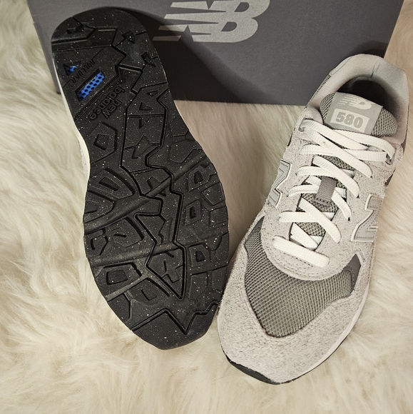 NEW BALANCE 580 - Picture 4 of 5